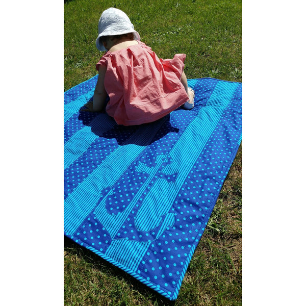 Shiplap quilt in blue stripes and dots, Rachel Rossi Design HC97700