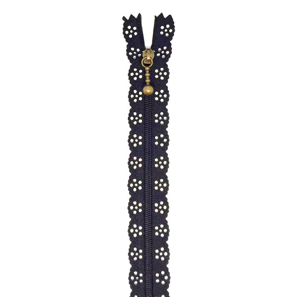 12" Lace Zipper in Black