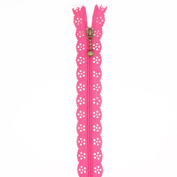 12" Lace Zipper in Hot Pink