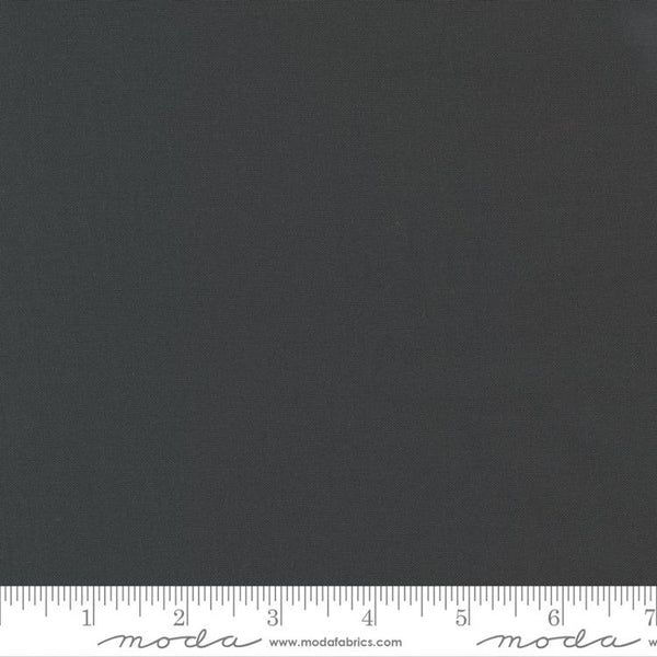Bella Solids Bella Solids in Charcoal by Moda 9900-284