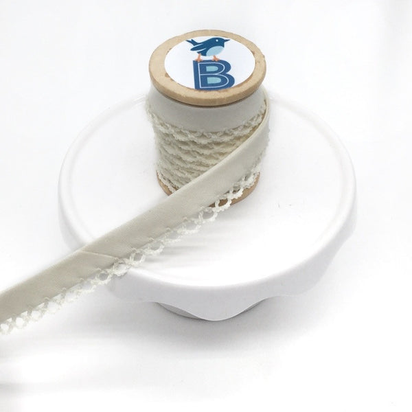 Bias Tape Double Fold Crocheted Edge in Solid Cream