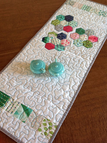 Mod Hexie Flower Runner Pattern