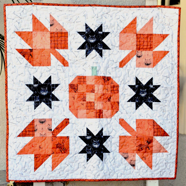 Scaredy Cat Pumpkin Mini Quilt Kit by Amanda Niederhauser